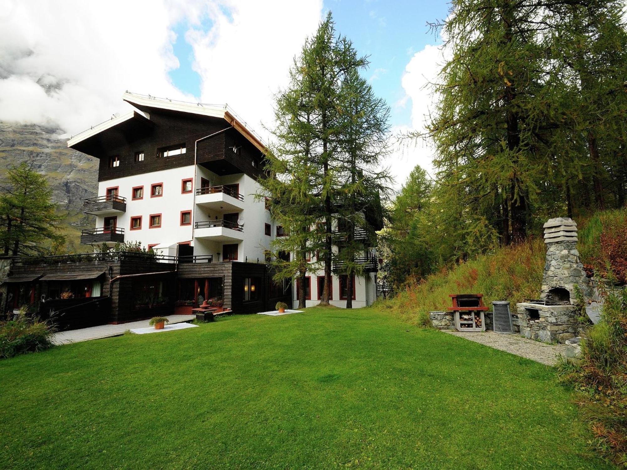 Contemporary Apartment In Breuil Cervinia Near Ski Area エクステリア 写真