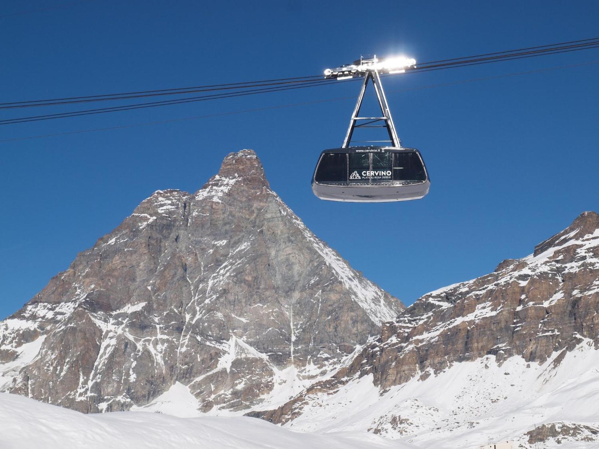 Contemporary Apartment In Breuil Cervinia Near Ski Area エクステリア 写真